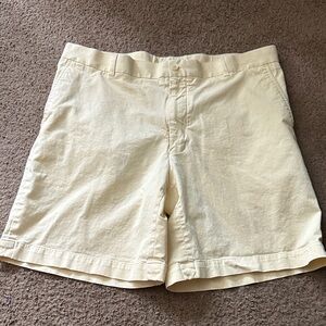 Southern Tide Men's Light yellow Shorts